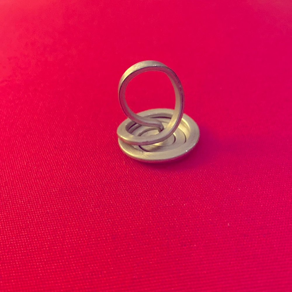 Ring - Picture 4 of 5